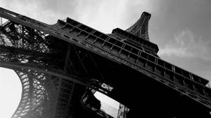 Eiffel Tower Aesthetic Black And White Laptop Background Wallpaper