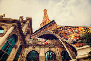 Eiffel Tower At Las Vegas Wallpaper