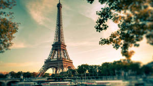 Eiffel Tower In Full Hd Computer Desktop Wallpaper