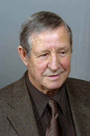 Elderly Gentleman Portrait Wallpaper