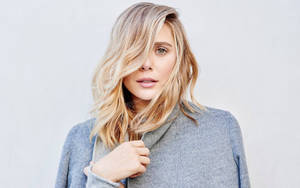 Elizabeth Olsen Bangs Wallpaper