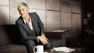 Ellen Degeneres Dark Grey Satin Suit Wallpaper