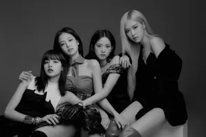 Embrace The Blackpink Aesthetic - Vibrant Colors, Bold Stance, Strong And Beautiful. Wallpaper