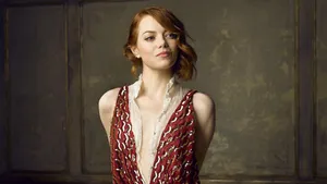 Emma Stone In A Classic Pose Wallpaper