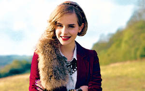 Emma Watson Explores The Countryside Wallpaper