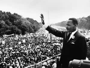 Empowering Martin Luther King Wave Wallpaper