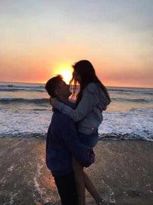 Endearing Moment Between Cute Boyfriend And Girlfriend Wallpaper