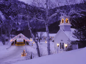 Enjoy A Fresh Winter Getaway In The White Mountains Of New Hampshire Wallpaper