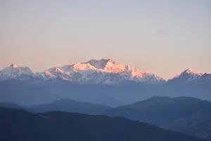 Enjoy A Sunrise At Blue Mountain Wallpaper