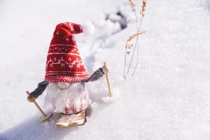 Enjoy The Beauty Of A Snowy Christmas! Wallpaper