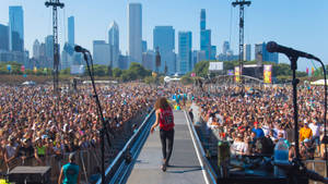 Enjoying The Sunny Summer Day At Lollapalooza Chicago! Wallpaper