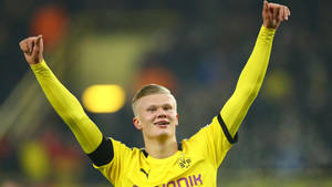 Erling Haaland Bvb Winning Moment Wallpaper