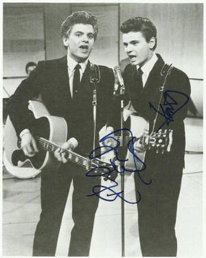 Everly Brothers Autograph Still From 1960 Performance Wallpaper