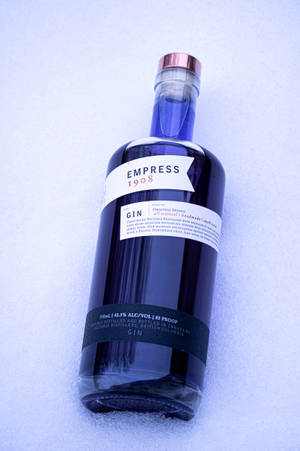 Exquisite Empress 1908 Gin On Crispy Crushed Ice Wallpaper