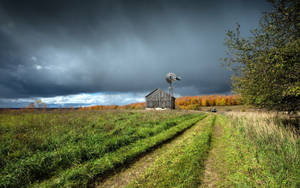 Farm Desktop Gray Wallpaper