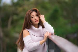 Fashionable Off-shoulder Lilac Knit Sweater Wallpaper