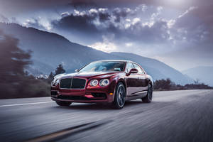 Feel The Magnificence Of The Bentley Flying Spur Wallpaper