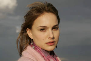 Female Celebrity Natalie Portman Wallpaper