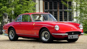 Ferrari 330 Gtc Classic Car Model Wallpaper