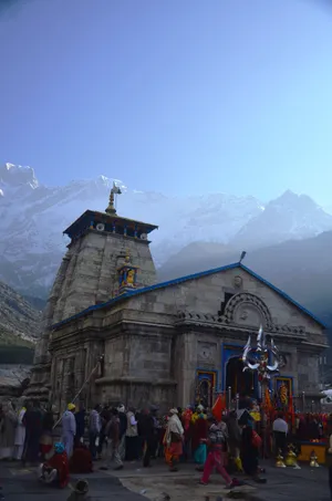 Foggy Kedarnath Temple 4k Wallpaper