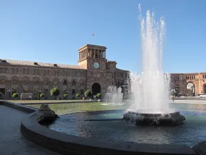 Fountain In Republic Square Yerevan Wallpaper