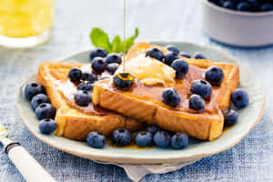 French Toastwith Blueberriesand Syrup Wallpaper