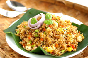 Fried Rice On A Banana Leaf Wallpaper