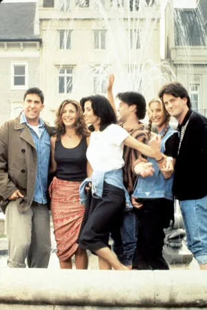 Friends Iphone Playing Fountain Wallpaper