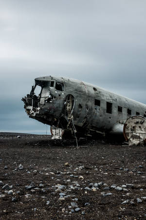 Fron View Plane Wreck Wallpaper