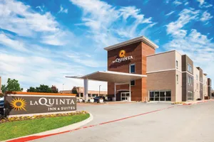 Garland La Quinta Inn Wallpaper
