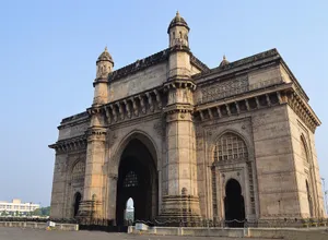 Gateway To India Angled Shot Wallpaper