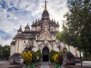 Gawdawpalin Temple Burma Wallpaper