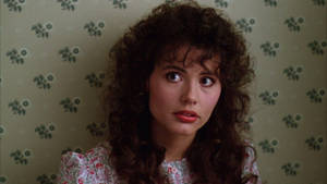 Geena Davis In Beetlejuice 1988 Wallpaper