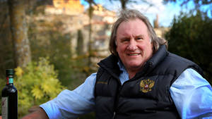 Gérard Depardieu In Police Uniform Wallpaper