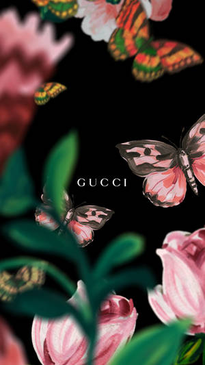 Get Noticed With Gucci's Signature Luxury Fashion Apparel. Wallpaper