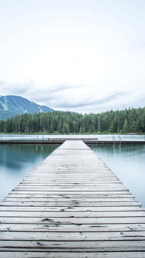 Get The Perfect Balance Of Power And Portability With Calm Mobile. Wallpaper