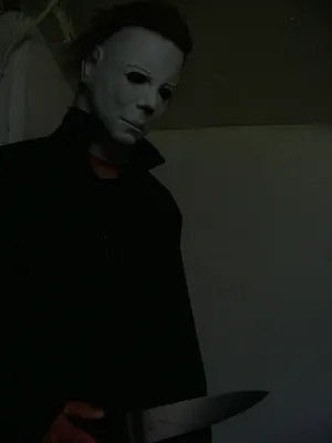 Get Your Hands On A Michael Myers Phone And Get Connected Today Wallpaper