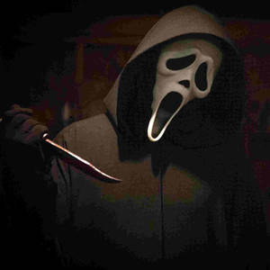 Ghostface Pfp Holding Sharp Knife Wallpaper