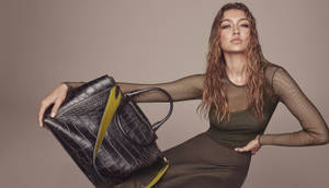 Gigi Hadid Max Mara Campaign Wallpaper