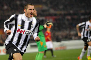 Giorgio Chiellini Running Football Serie A Italy 2011 Wallpaper