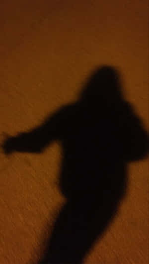 Girl Blurred Shadow Pfp Wallpaper
