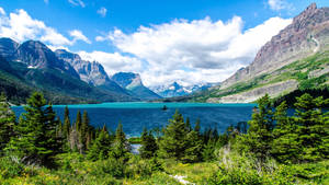 Glacier National Park Mountainous Horizon Wallpaper