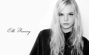 Glaring Elle Fanning Wallpaper