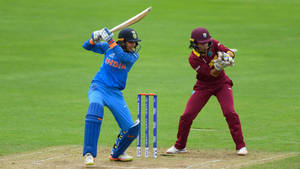 Goal Setter Smriti Mandhana Wallpaper