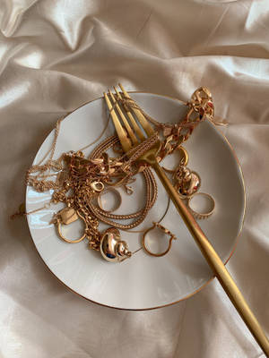 Gold Jewellery Fork Wallpaper