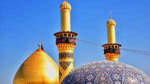 Golden Glory Of Baghdad Mosque Wallpaper