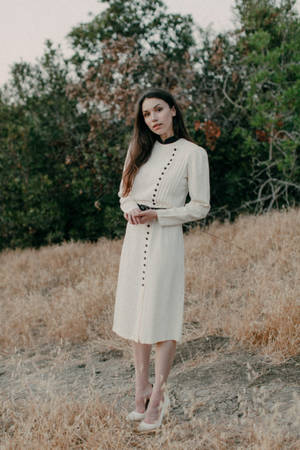 Grace Fulton In Field Wallpaper