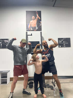 Gray Maynard Posing With His Fans Wallpaper