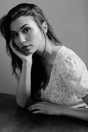 Grayscale Grace Fulton Wallpaper