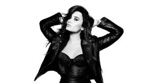 Grayscale Photography Of Demi Lovato Wallpaper